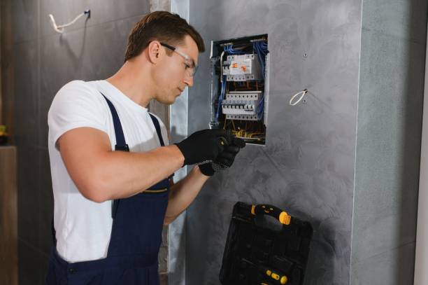Best Affordable Emergency Electrician  in Cockrell Hill, TX