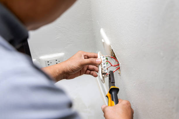 Best Affordable Electrician  in Cockrell Hill, TX